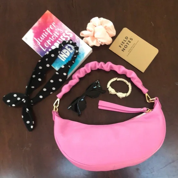 Ultra Pink Italian Leather Crescent / Sling Shoulder Bag - Picture 4 of 12